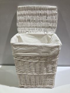 2 X ARPAN WHITE WICKER WASHING CLOTHES BASKET WITH LINING BASKET