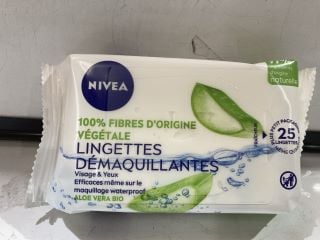 QTY OF NIVEA P&E ALOE VERA CLEANSING WIPES