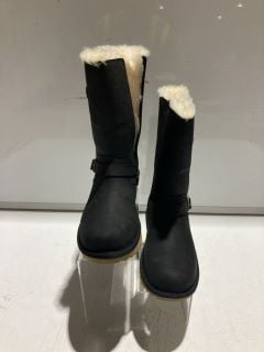 1 X UGG KENSINGTON II BOOTS BLACK UK 4 RRP £135