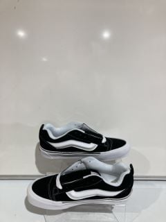 NIKE AIR FORCE 1S BRAND NEW SIZE 8 & VANS KNU SKOOL BLACK/TRUE WHITE SIZE 9 TOTAL RRP £170