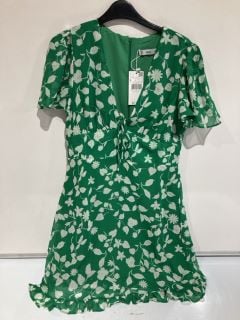 QTY OF WOMEN'S CLOTHING TO INCLUDE LAZY OAF X POPPY CREW TEE SIZE M