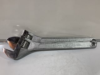 2 X US PRO 600MM SPANNERS