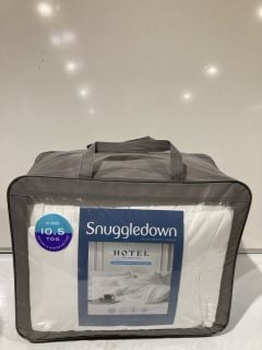 BOX TO INCLUDE SNUGGLEDOWN HOTEL COLLECTION SOFT AND COSY DUVET