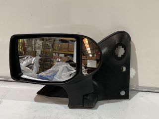 QTY OF CAR PARTS TO INCLUDE VAN SIDE MIRRORS