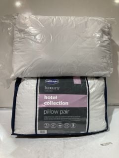 QTY OF PILLOWS TO INCLUDE SILENTNIGHT LUXURY COLLECTION HOTEL PILLOW PAIR