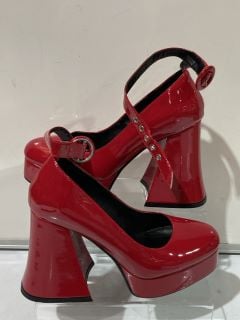 LAMODA LMF1707 RED PATENT SIZE 6