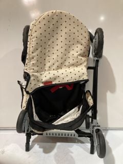 BABY PUSHCHAIR WITH RAIN COVER