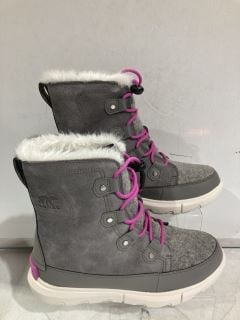 SOREL YOUTH EXPLORER LACE WP SIZE 6 RRP £130