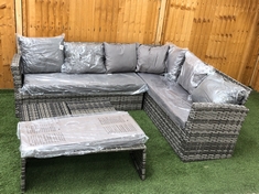 OUTDOOR RATTAN L SHAPED SOFA IN GREY WITH 2 X FOOTSTOOLS AND LONG FOOTSTOOL (KERBSIDE PALLET DELIVERY)