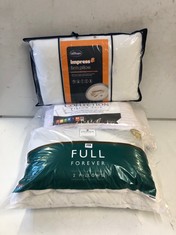 3 X ASSORTED BEDDING ITEMS TO INCLUDE THE ELITE HOTEL COLLECTION PILLOW PAIR