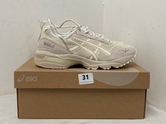 ASICS GEL-1090V2 WOMEN'S RUNNING SHOES - CREAM - UK 5.5 - RRP £115