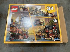 LEGO 31142 CREATOR SPACE ROLLER COASTER TO INCLUDE LEGO 31109 CREATOR PIRATE SHIP