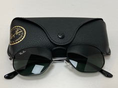 RAY-BAN AVIATOR SUNGLASSES - BLACK - RRP £155