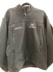 ARC'TERYX GREY COAT - SIZE XL TO INCLUDE ARC'TERYX BLACK COAT - SIZE L