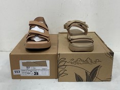 BEIGE WOMENS SANDALS - SIZE 11 TO INCLUDE BROWN WOMENS SANDALS - SIZE 11