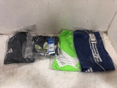 4 X ASSORTED KIDS CLOTHES TO INCLUDE ADIDAS BLUE/WHITE SHORTS - SIZE 9-10 YEARS