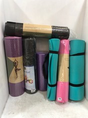 7 X ASSORTED ITEMS TO INCLUDE KAYMAN BLACK YOGA MAT