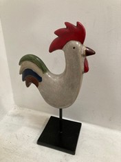 12 X STONE THE CROWS MEDIUM ROOSTER ON SQUARE PLINTH - HEIGHT 39 CMS - TOTAL RRP £480