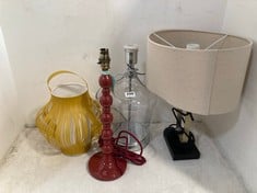 4 X ASSORTED JOHN LEWIS LAMP SHADES TO INCLUDE BOBBIN TABLE LAMP IN GLOSS DEEP RED