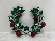 5 X STONE THE CROWS WALL WREATH - APPLE ORCHARD - HEIGHT 30CM - TOTAL RRP £240