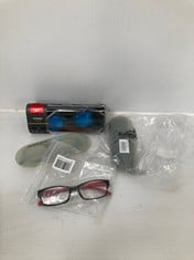 BOX OF ASSORTED GLASSES TO INCLUDE SPEEDO FITNESS VUE MIRROR ADULT GLASSES