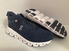 ON CLOUD HI MEN'S WALKING SHOES IN NAVY/WHITE SIZE UK 10 RRP £104