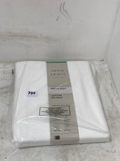 JOHN LEWIS COTTON FLAT SHEET IN WHITE (SUPER KING 300 X 265CM) TO INCLUDE ANY DAY COTTON DUVET SET IN COLOUR DIAMOND DITSY (KING SIZE 225 X 220 CM)