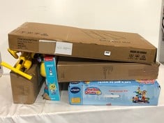 APPROX 6 X ASSORTED KIDS/BABY TOYS/ITEMS TO INCLUDE TOOT-TOOT DRIVERS CONSTRUCTION SITE