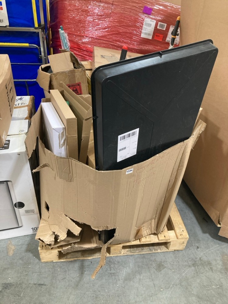 PALLET OF ASSORTED ITEMS TO INCLUDE STRAAME PARASOL BASE CAST IRON EFFECT (KERBSIDE PALLET DELIVERY)