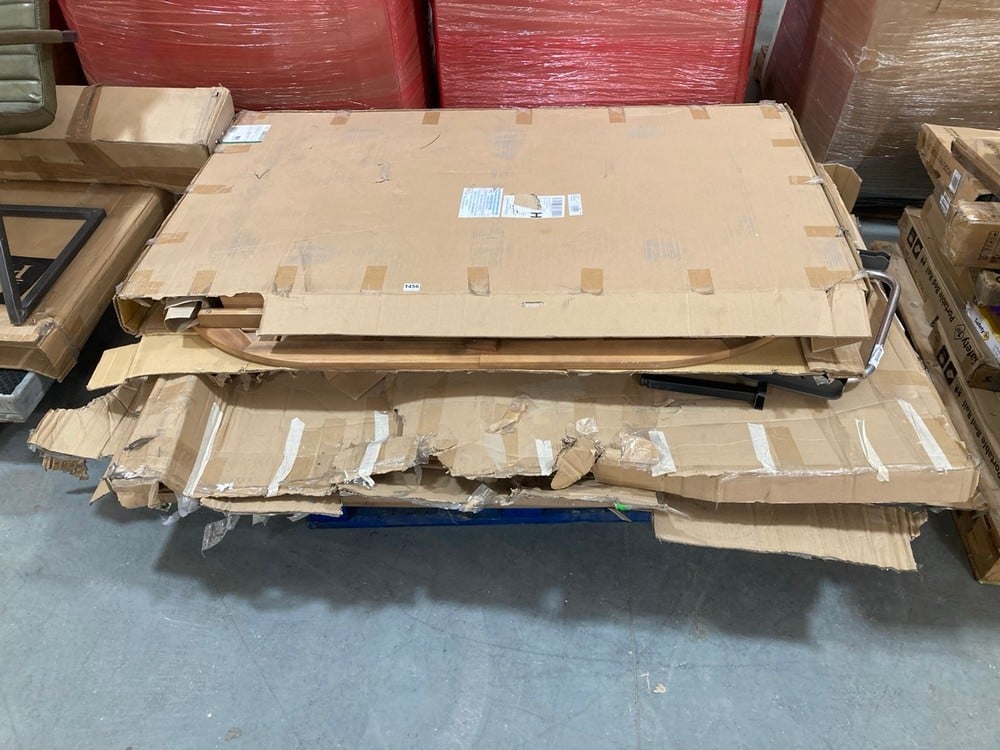 PALLET OF ASSORTED BABY GATES TO INCLUDE HAUCK STOP N SAFE 2 BABY GATE (KERBSIDE PALLET DELIVERY)