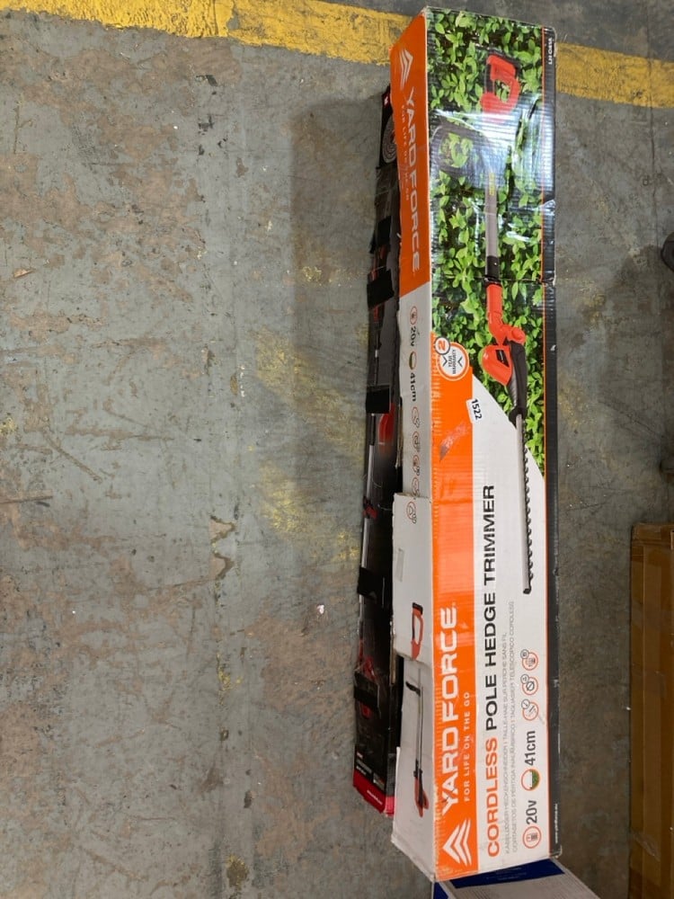 YARDFORCE CORDLESS POLE HEDGE TRIMMER- RRP £109.99 TO INCLUDE EINHELL 18V LITHIUM ION CORDLESS HEDGE TRIMMER- RRP £69.99