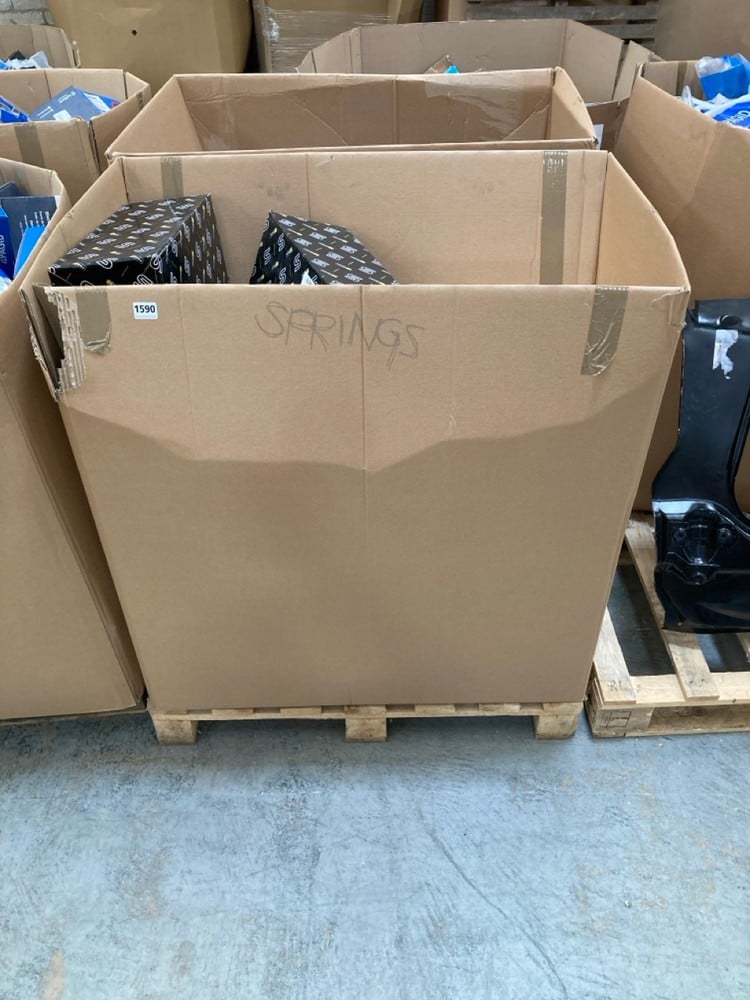 PALLET OF ASSORTED SPRINGS TO INCLUDE STARLINE FRONT COIL SPRING MODEL NO:627722709 (KERBSIDE PALLET DELIVERY)