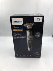 PHILIPS SHAVER SERIES 9000 PRESTIGE, WET AND DRY ELECTRIC SHAVER, BRIGHT CHROME, LIFT & CUT SHAVING SYSTEM, SKINIQ TECHNOLOGY, QI CHARGING PAD, BEARD STYLER, NOSE TRIMMER, MODEL SP9871/22.  RRP £324: