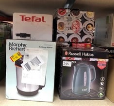 QUANTITY OF KITCHEN & APPLIANCES ITEMS TO INCLUDE RUSSELL HOBBS TEXTURES ELECTRIC 1.7L CORDLESS KETTLE (FAST BOIL 3KW, GREY PREMIUM PLASTIC, MATT & HIGH GLOSS FINISH, REMOVABLE WASHABLE ANTI-SCALE FI