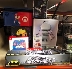 QUANTITY OF TECH & GAMING ITEMS TO INCLUDE NINTENDO POKEMON GO PLUS: LOCATION - B