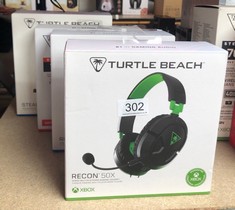 QUANTITY OF TECH & GAMING ITEMS TO INCLUDE TURTLE BEACH RECON 50X GAMING HEADSET FOR XBOX SERIES X|S, XBOX ONE, PS5, PS4, NINTENDO SWITCH, & PC: LOCATION - B