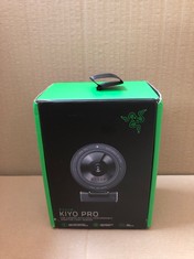 RAZER KIYO PRO - USB STREAMING CAMERA WITH HIGH-PERFORMANCE LIGHT SENSOR AND STAND (WEBCAM, FULL HD VIDEO 1080P, 60 FPS, HDR, WIDE-ANGLE LENS, OPEN BROADCASTER SOFTWARE, XSPLIT) BLACK.: LOCATION - D