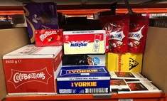 QUANTITY OF FOOD & DRINK ITEMS TO INCLUDE MALTESERS FAIRTRADE BOX 110G   SOME MAY BE PAST BEST BEFORE DATE : LOCATION - E