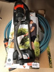 QUANTITY OF OUTDOOR & GARDEN ITEMS TO INCLUDE GARDENA CITY GARDENING TERRACE SPIRAL HOSE 7.5 M: GARDEN HOSE WITH INTEGRATED HOSE HOLDER, 9MM HOSE DIAMETER, WITH ORIGINAL GARDENA SYSTEM PARTS AND SPRA