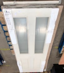 QUANTITY OF INTERNAL DOORS TO INCLUDE WHITE MOULDED VICTORIAN WITH CLEAR GLASS GWM VIC 726 2040X726X40MM: LOCATION - MIDDLE FLOOR(COLLECTION OR OPTIONAL DELIVERY AVAILABLE)