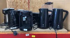 QUANTITY OF ASSORTED KITCHEN ITEMS TO INCLUDE BOSCH TASSIMO COFFEE MACHINE: LOCATION - LEFT RACK(COLLECTION OR OPTIONAL DELIVERY AVAILABLE)