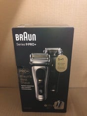 BRAUN SERIES 9 PRO+ ELECTRIC SHAVER FOR MEN, 5 PRO SHAVE ELEMENTS & PRECISION LONG HAIR PRO TRIMMER, POWERCASE, 9527S, SILVER, RATED WHICH BEST BUY.RRP£297: LOCATION - C