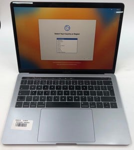 APPLE MACBOOK PRO(TOUCH/2019) 500GB LAPTOP: MODEL NO A1989. INTEL CORE I5-8279U, 16GB RAM, 13.0" SCREEN: LOCATION - B