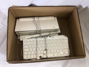 10X  APPLE COMPACT KEYBOARD MODEL NO. A1242.: LOCATION - A