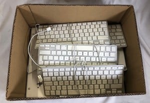 10X  APPLE COMPACT KEYBOARD MODEL NO. A1242.: LOCATION - A