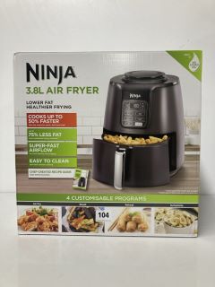 NINJA 3.8L AIR FRYER MODEL: AF100UK (SEALED) - RRP.£99