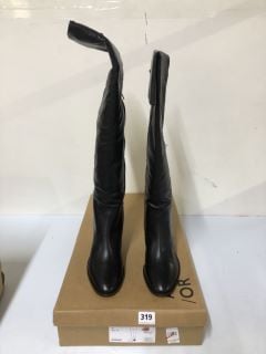 JOHN LEWIS SHILOUGH BLACK BOOTS - SIZE 7 (682165)