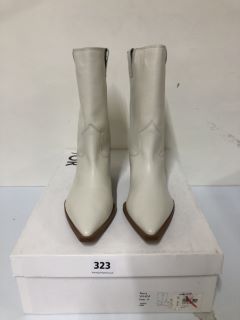 JOHN LEWIS PETRA WHOF BOOTS - SIZE 4 (682165)