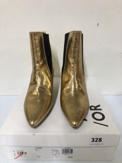 JOHN LEWIS ROBBIE GOLD BOOTS - SIZE 4 (682165)