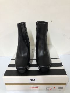 JOHN LEWIS PARADISE BLACK BOOTS - SIZE 5 (682165)